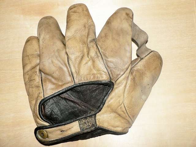 A.J. Reach Light 1 Inch Web Back